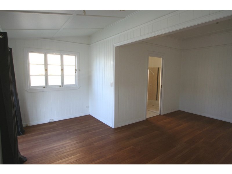 26 Outram Street, Lota QLD 4179