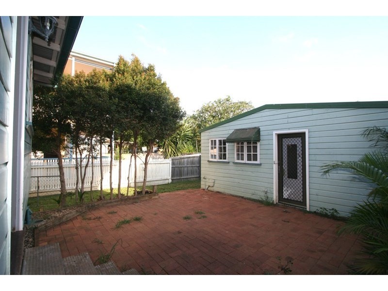 26 Outram Street, Lota QLD 4179