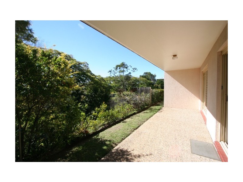 1/90 Ernest Street, Manly QLD 4179