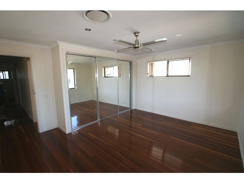 122 Baringa Street, Morningside QLD 4170