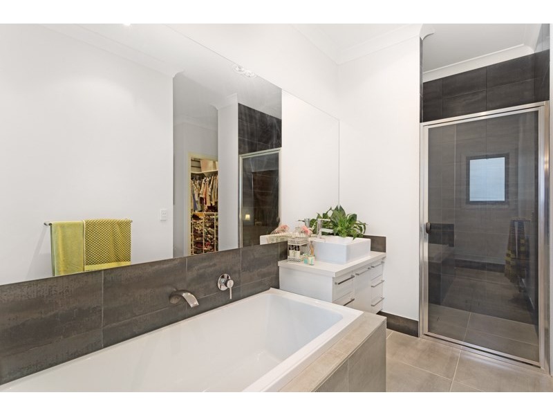 134 Wondall Road, Manly West QLD 4179