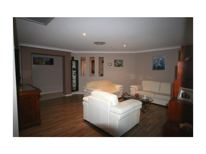 11 Behan Crescent, Wakerley QLD 4154