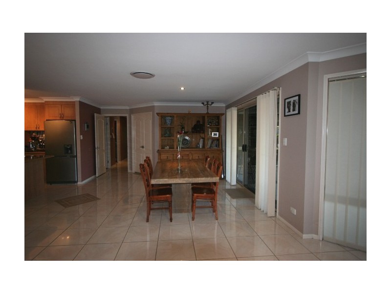 11 Behan Crescent, Wakerley QLD 4154