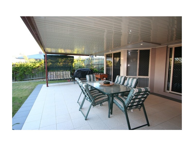 11 Behan Crescent, Wakerley QLD 4154