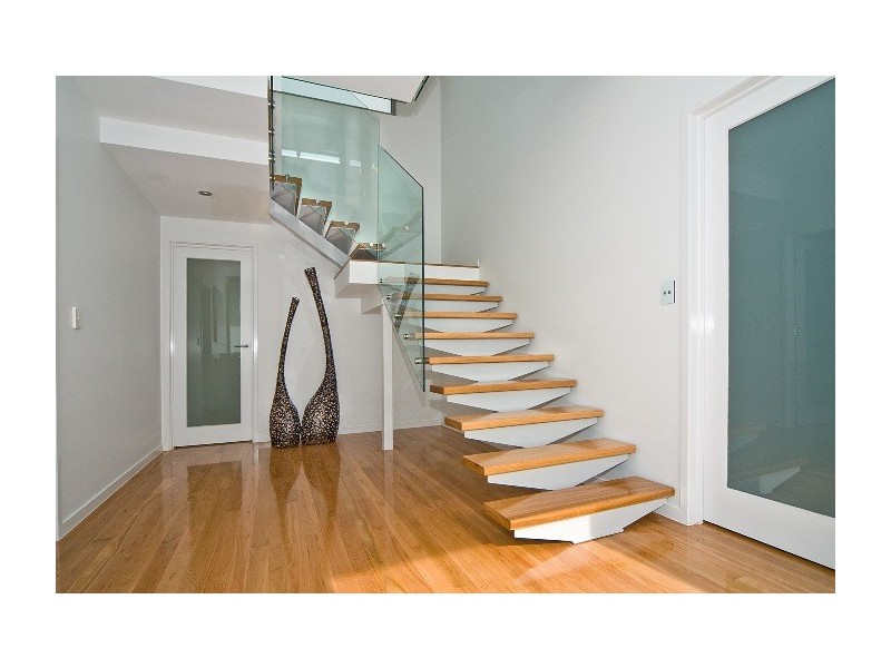 130 Carlton Terrace, Manly QLD 4179