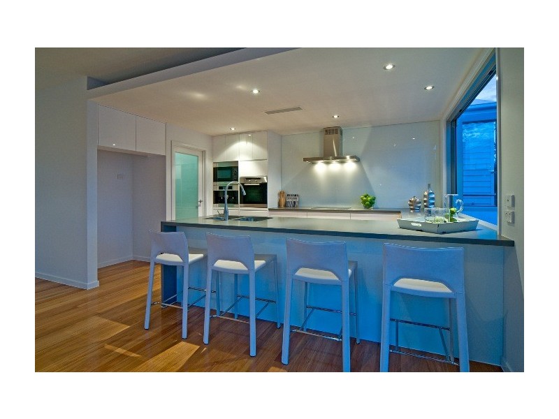 130 Carlton Terrace, Manly QLD 4179