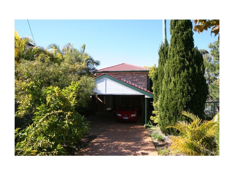 61 Gordon Parade, Manly QLD 4179