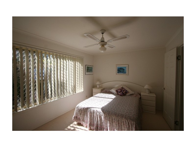 61 Gordon Parade, Manly QLD 4179