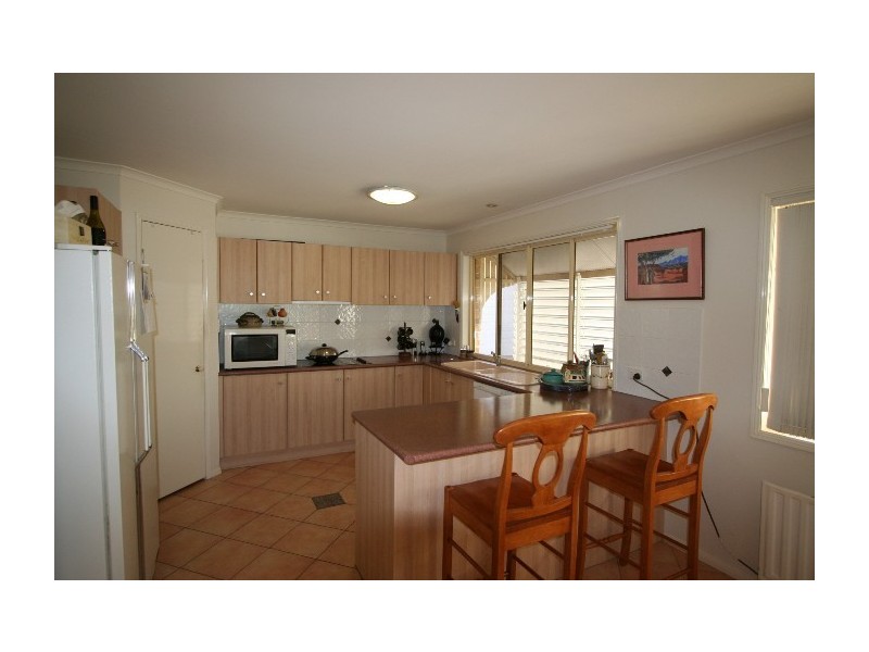 61 Gordon Parade, Manly QLD 4179