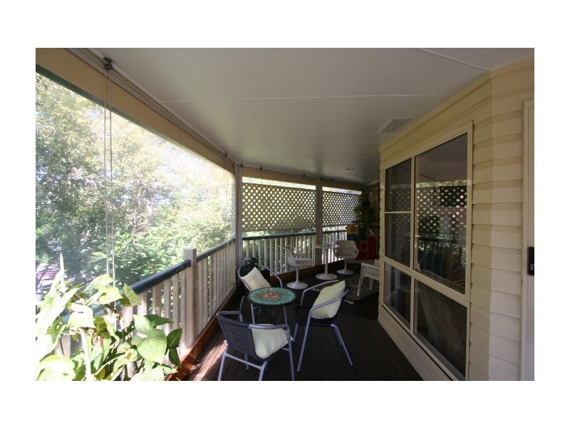 61 Gordon Parade, Manly QLD 4179