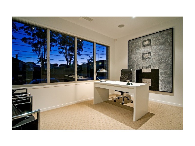 132 Carlton Terrace, Manly QLD 4179