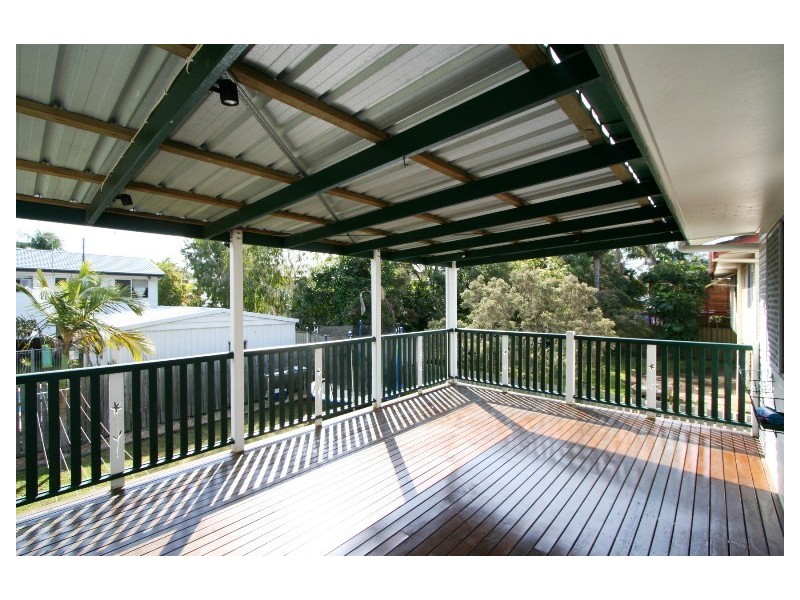 17 Leon Street, Tingalpa QLD 4173