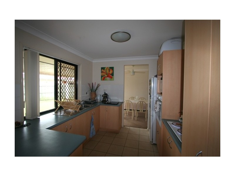 13 Westaway Place, Wynnum West QLD 4178