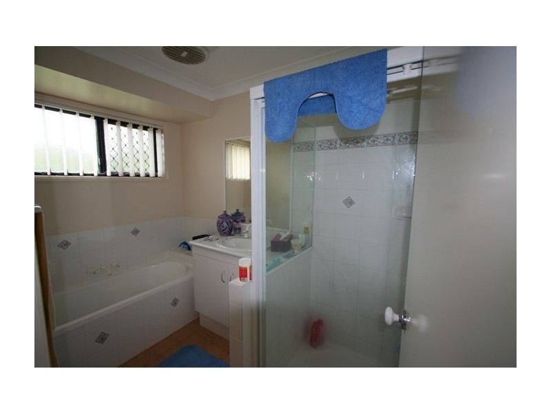 13 Westaway Place, Wynnum West QLD 4178