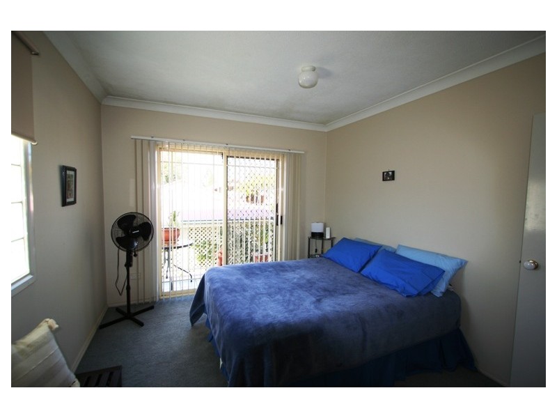 4/90 Ernest Street, Manly QLD 4179