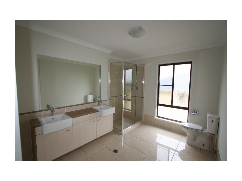 12 Dawson Drive, Manly West QLD 4179