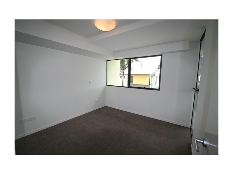 1104 Solito Apartments, Surbiton Court, Carindale QLD 4152