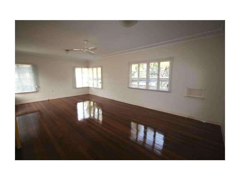 234 Wynnum North Road, Wynnum QLD 4178