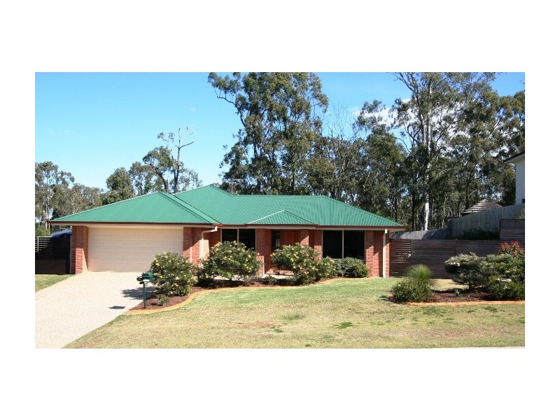 15 Darling Terrace, Wakerley QLD 4154