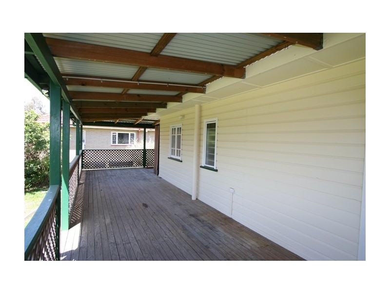 180 Whites Road, Lota QLD 4179
