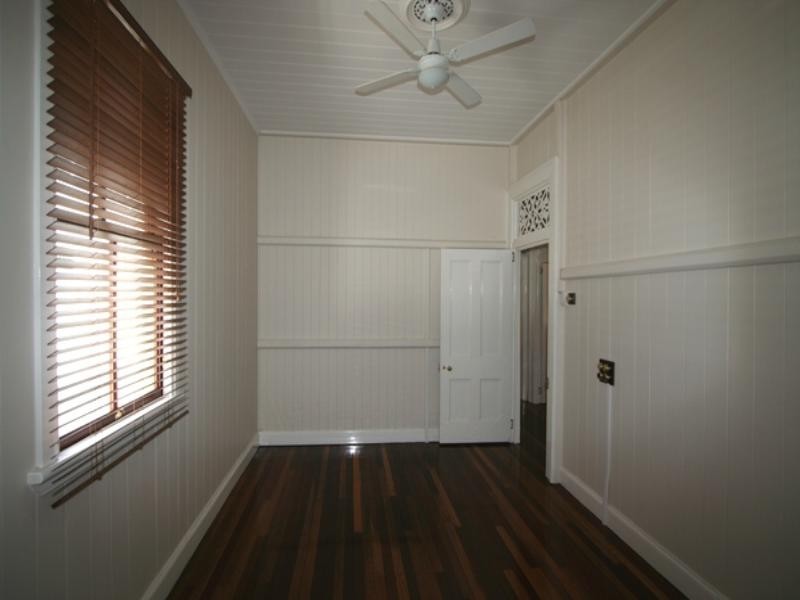 47 Yamboyna Street, Manly QLD 4179