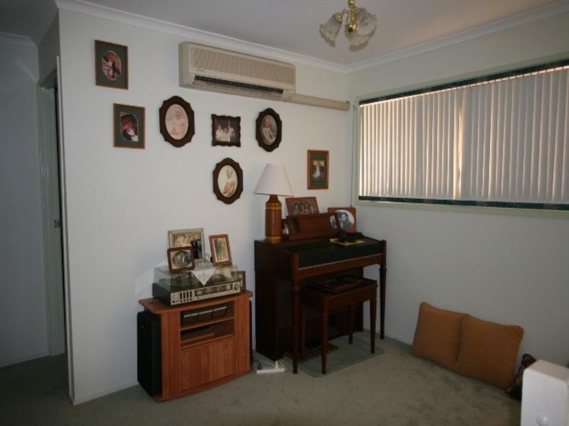 2 Cassiopeia Place, Wynnum QLD 4178