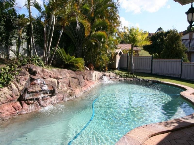 2 Cassiopeia Place, Wynnum QLD 4178