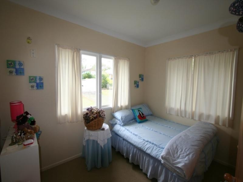 60 Killarney Avenue, Manly West QLD 4179