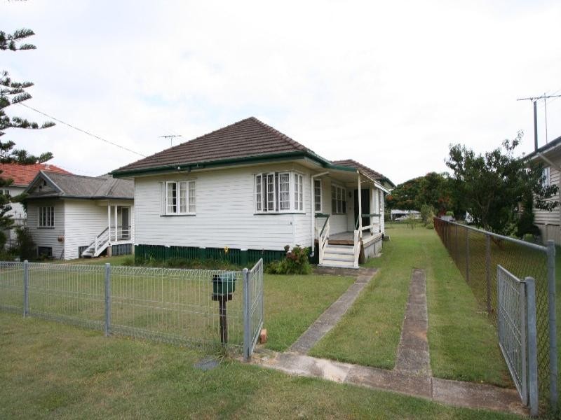 9 Glading Street, Manly West QLD 4179