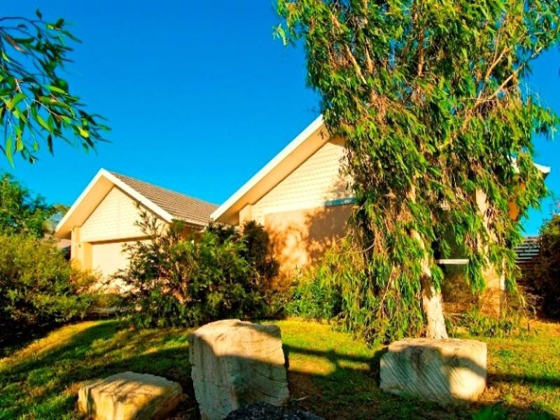20 Hawksbury Cresent, Wakerley QLD 4154