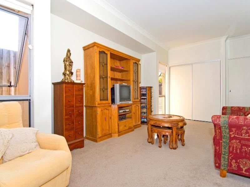 20 Hawksbury Cresent, Wakerley QLD 4154