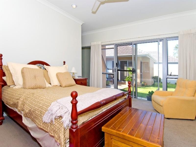 20 Hawksbury Cresent, Wakerley QLD 4154