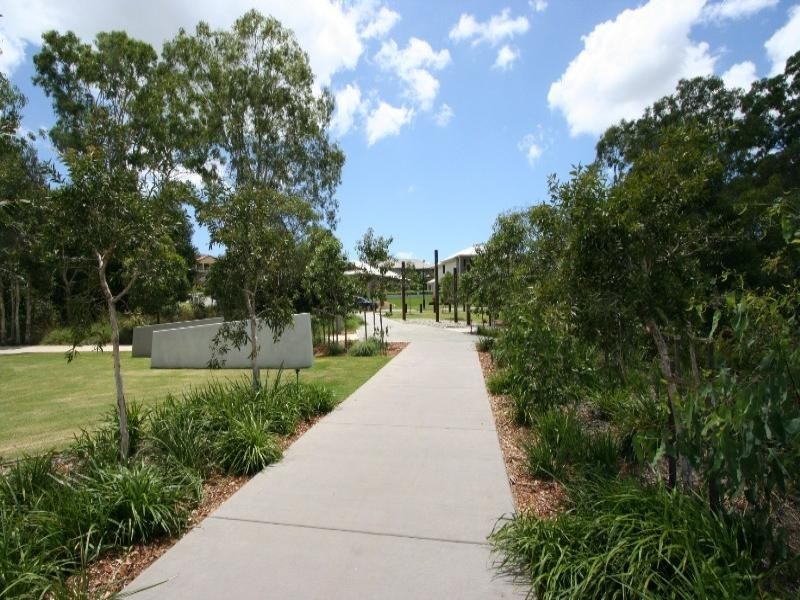 20 Hawksbury Cresent, Wakerley QLD 4154