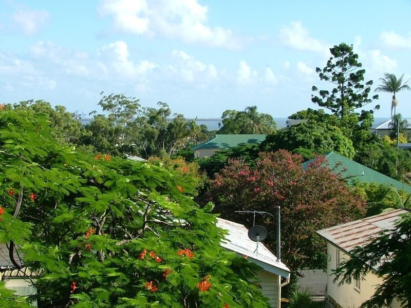 4/90 Ernest Street, Manly QLD 4179