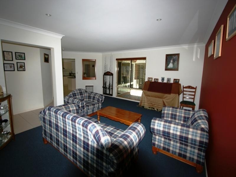 15 Darling Terrace, Wakerley QLD 4154