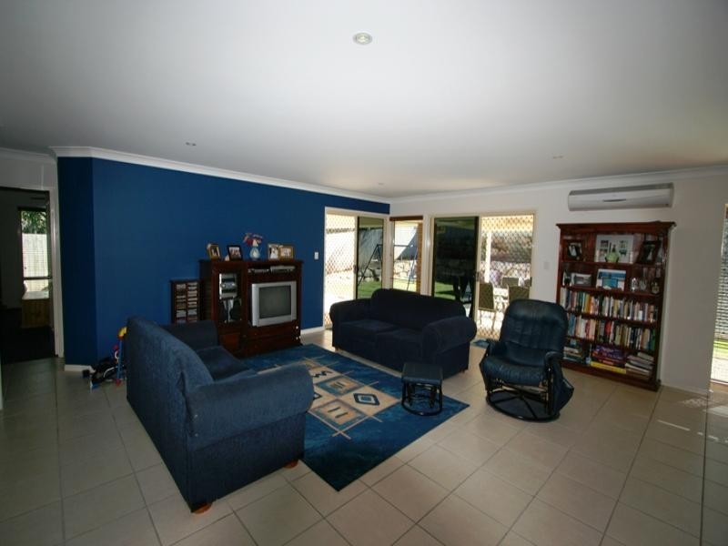 15 Darling Terrace, Wakerley QLD 4154