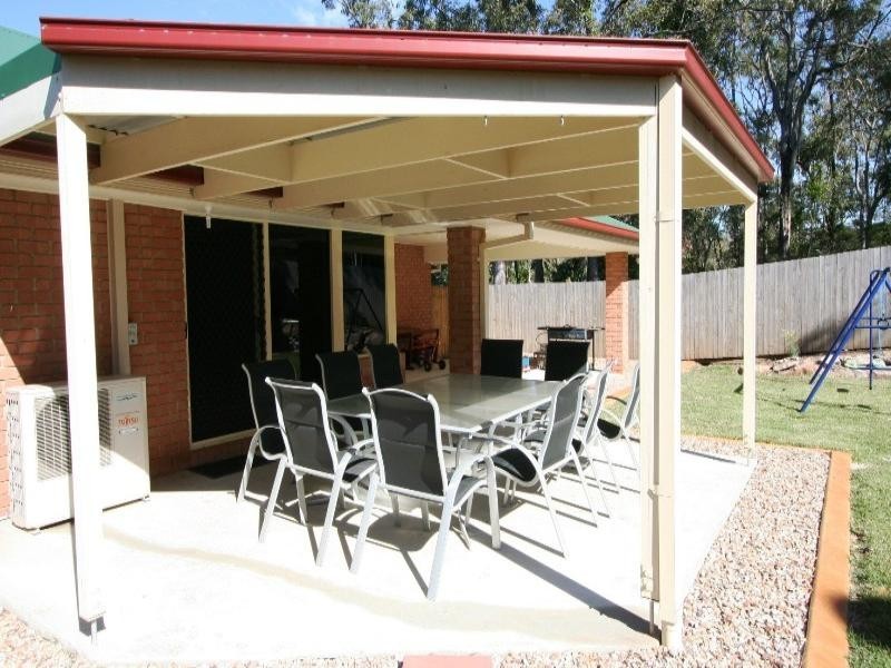 15 Darling Terrace, Wakerley QLD 4154