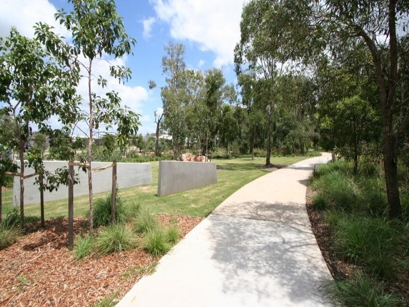 15 Darling Terrace, Wakerley QLD 4154