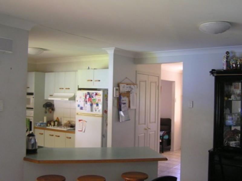 6 Miles Cresent, Manly West QLD 4179