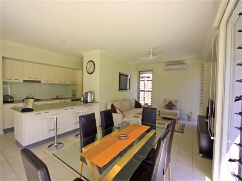 15 Hepburn Close, Wakerley QLD 4154