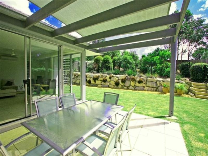 15 Hepburn Close, Wakerley QLD 4154