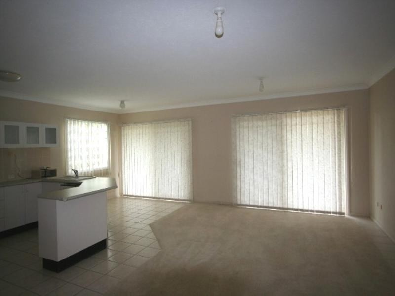 1/90 Ernest Street, Manly QLD 4179