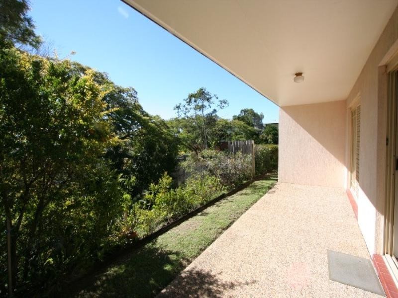 1/90 Ernest Street, Manly QLD 4179