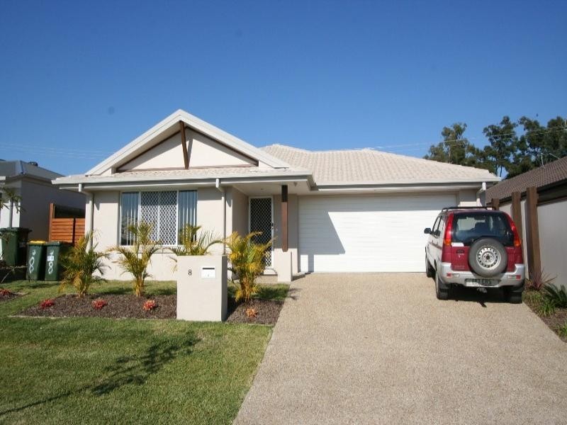 8 Rymera Crescent, Wakerley QLD 4154
