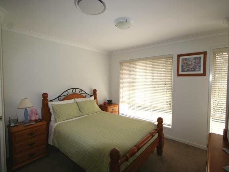 6 Creswick Close, Manly West QLD 4179