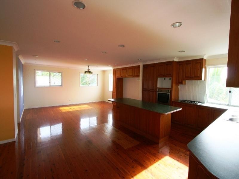 338 Wynnum North Road, Wynnum QLD 4178