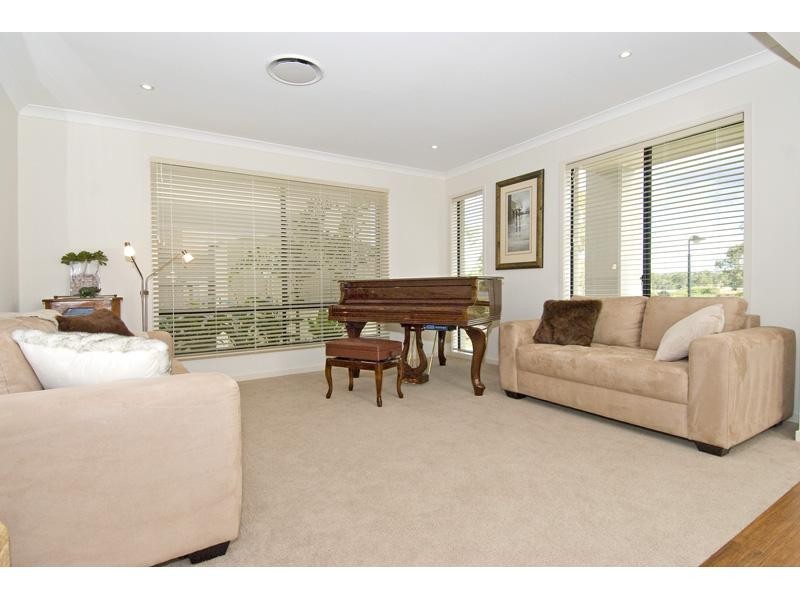 30 Darling Terrace, Wakerley QLD 4154