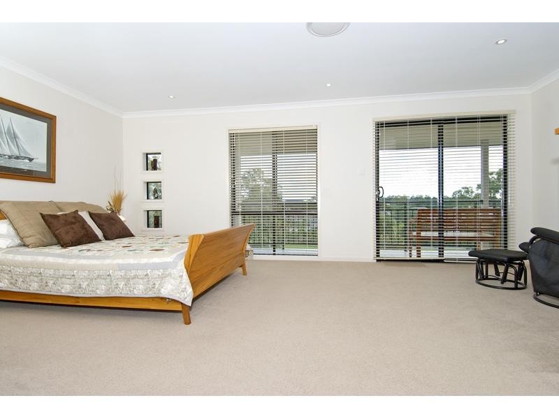 30 Darling Terrace, Wakerley QLD 4154