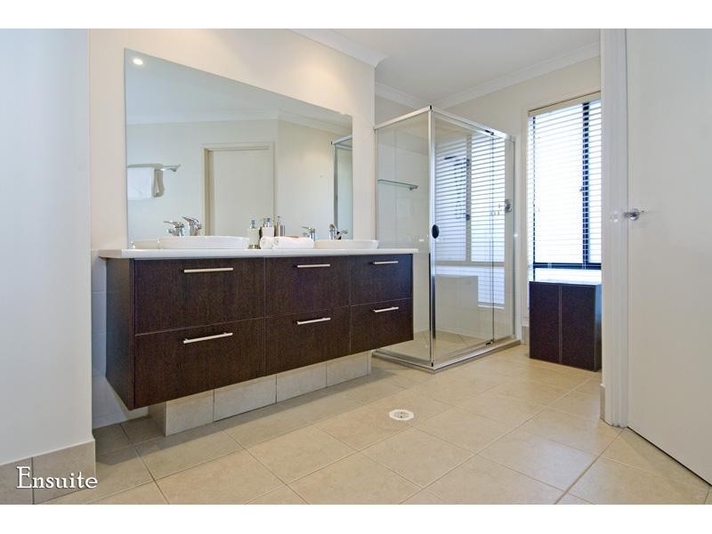 30 Darling Terrace, Wakerley QLD 4154