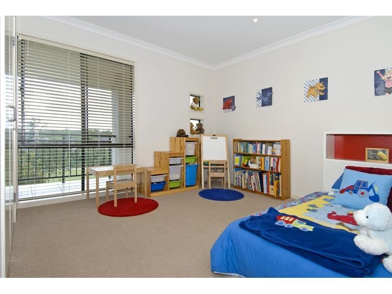 30 Darling Terrace, Wakerley QLD 4154